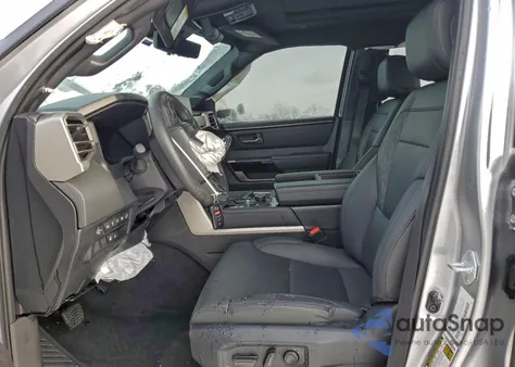 2025 Toyota Tundra Crewmax Limited z USA, uszkodzony, nr VIN 5TFJA5DB6SX243512